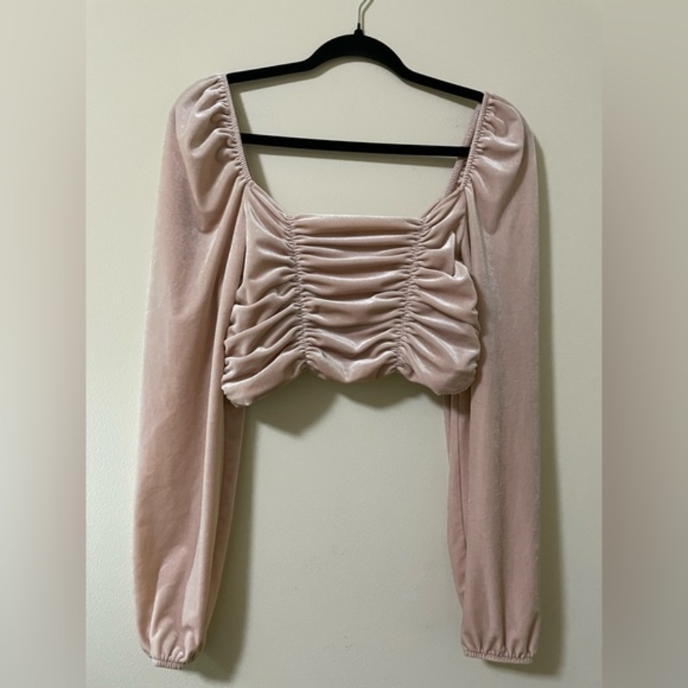 H&M Velvet Ballet Off-the-Shoulder Crop Top in light pink -‎ M